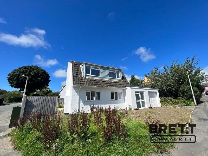 3 bed detached house for sale in Chestnut Tree Drive, Johnston, Haverfordwest, Pembrokeshire. SA62, £220,000