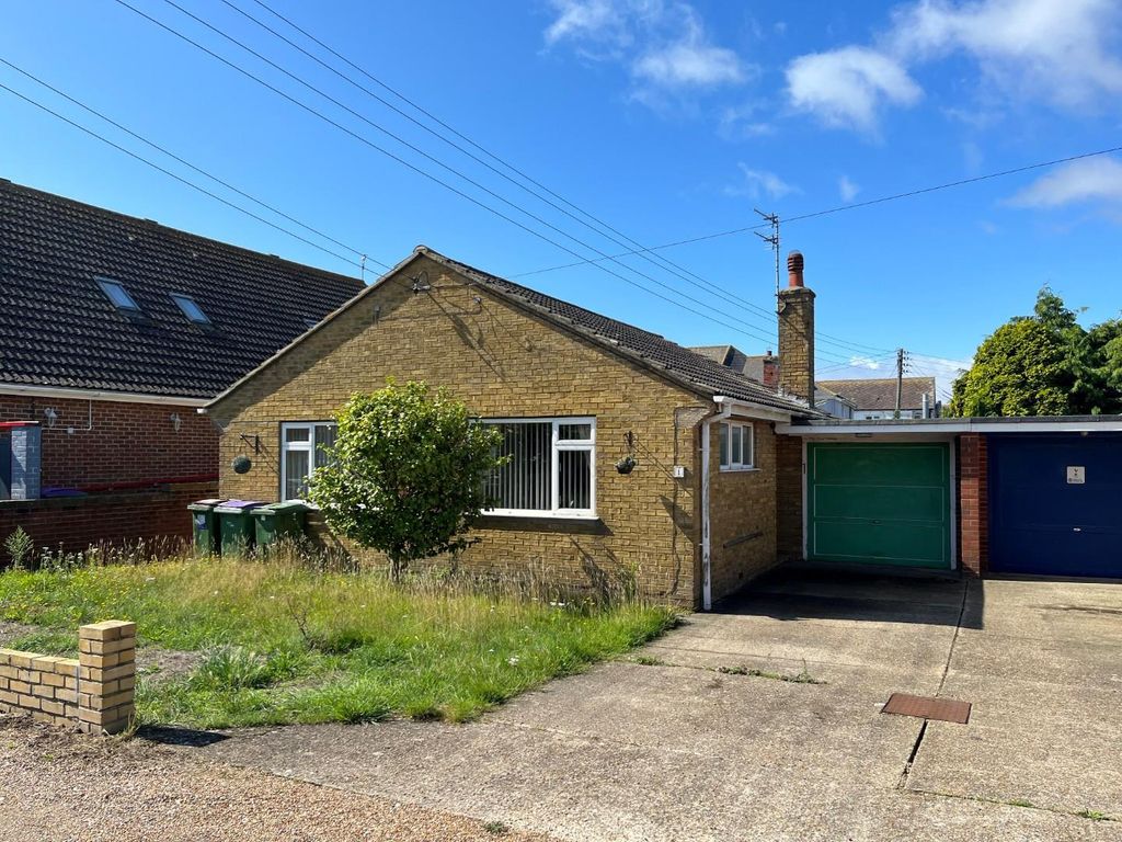 2 bed detached bungalow for sale in Briars Road, St. Marys Bay, Romney Marsh TN29, £280,000