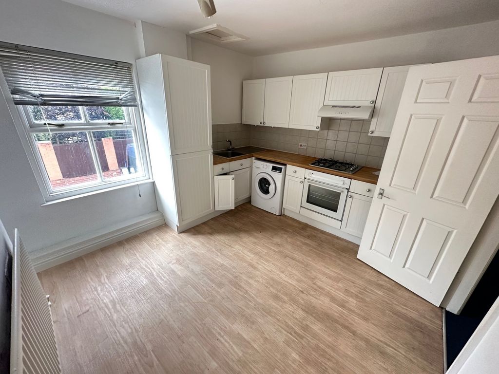 4 bed flat for sale in Boothenwood Terrace, Stoke-On-Trent, Staffordshire ST4, £175,000