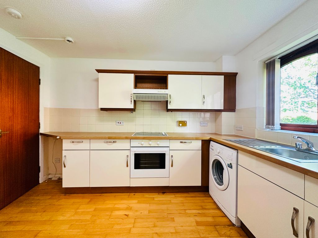 2 bed flat for sale in Loancroft Gate, Uddingston, Glasgow G71, £165,000