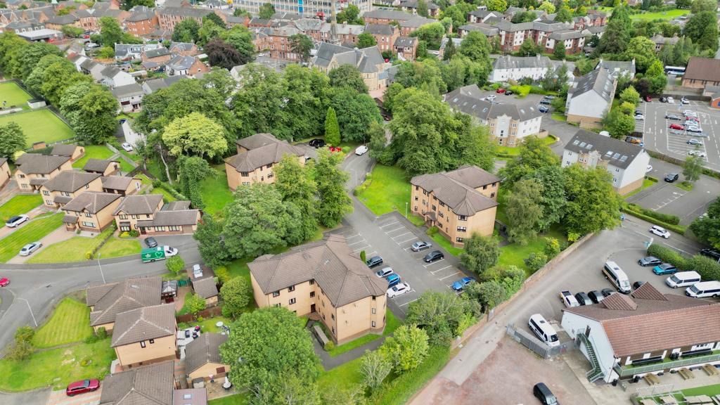 2 bed flat for sale in Loancroft Gate, Uddingston, Glasgow G71, £165,000