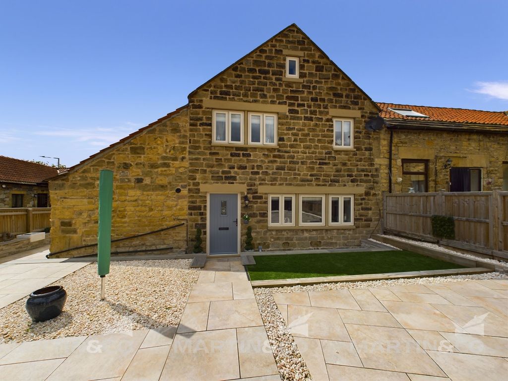 3 bed barn conversion for sale in The Mews, Hickleton, Doncaster, South Yorkshire DN5, £320,000