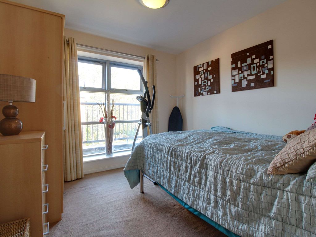 2 bed terraced house for sale in Ings Road, Wakefield WF1, £100,000