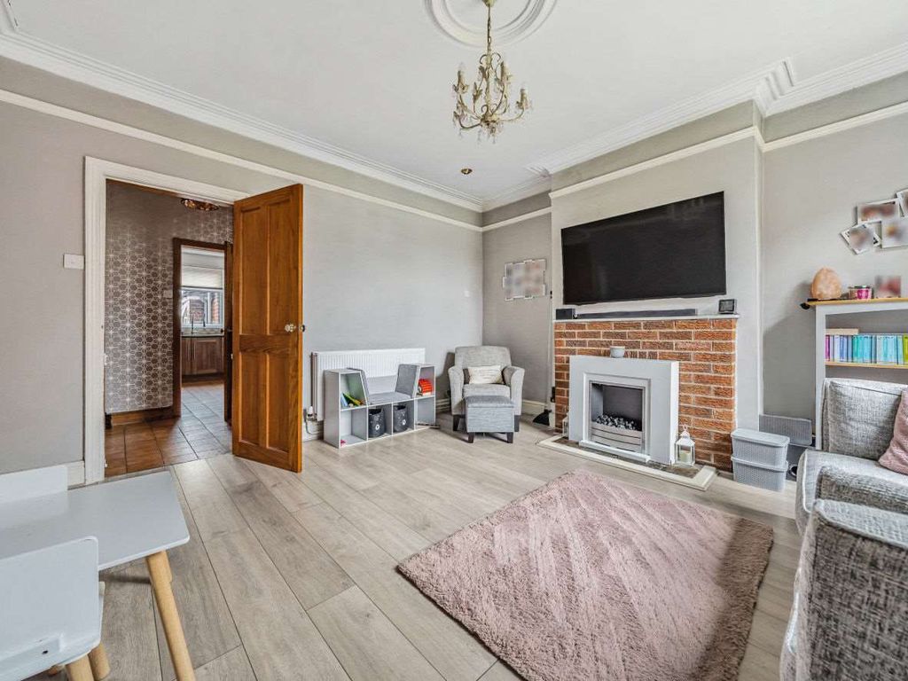 4 bed semi-detached house for sale in St. Johns Road, Laughton En Le Morthen, Sheffield S25, £190,000
