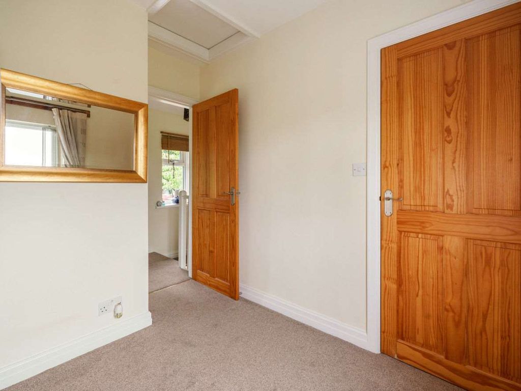 2 bed end terrace house for sale in Scargill Road, Harrogate HG1, £215,000