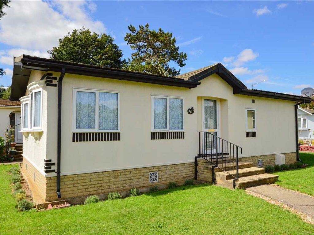 2 bed mobile/park home for sale in The Paddock, Westgate Park, Sleaford NG34, £89,500