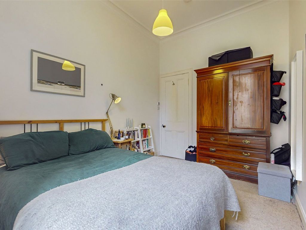 2 bed flat for sale in Otago Street, Hillhead, Glasgow G12, £259,000