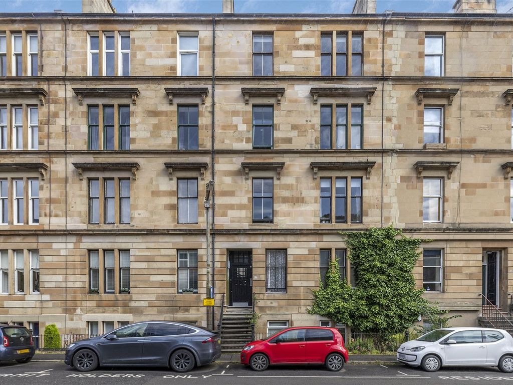 2 bed flat for sale in Otago Street, Hillhead, Glasgow G12, £259,000
