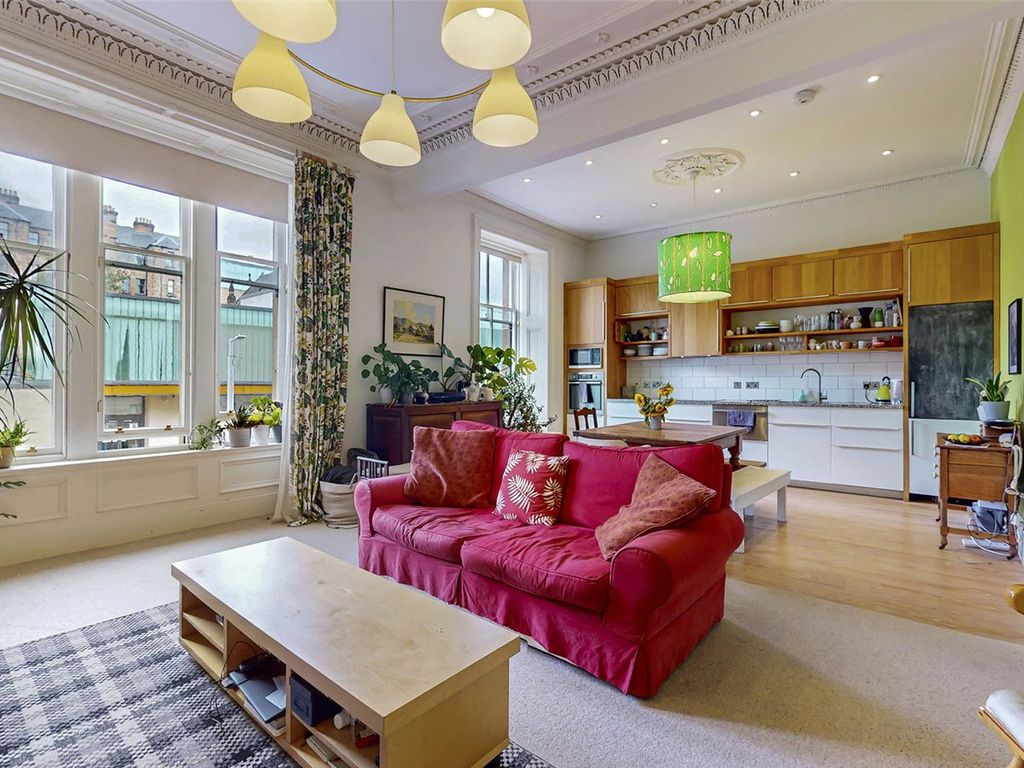 2 bed flat for sale in Otago Street, Hillhead, Glasgow G12, £259,000