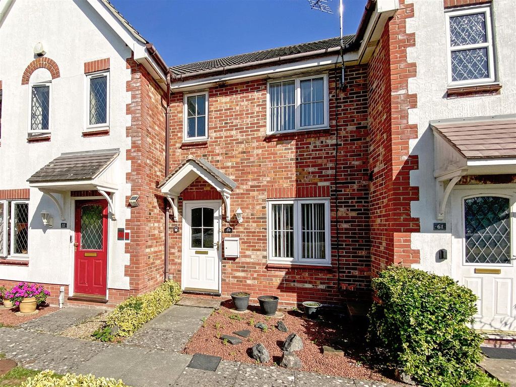 2 bed terraced house for sale in Bluebell Drive, Littlehampton BN17, £290,000