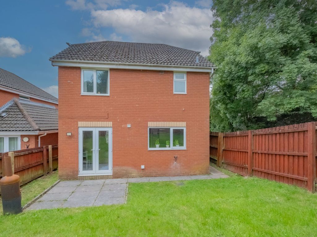 3 bed detached house for sale in Magna Porta Gardens, Llantarnam NP44, £290,000