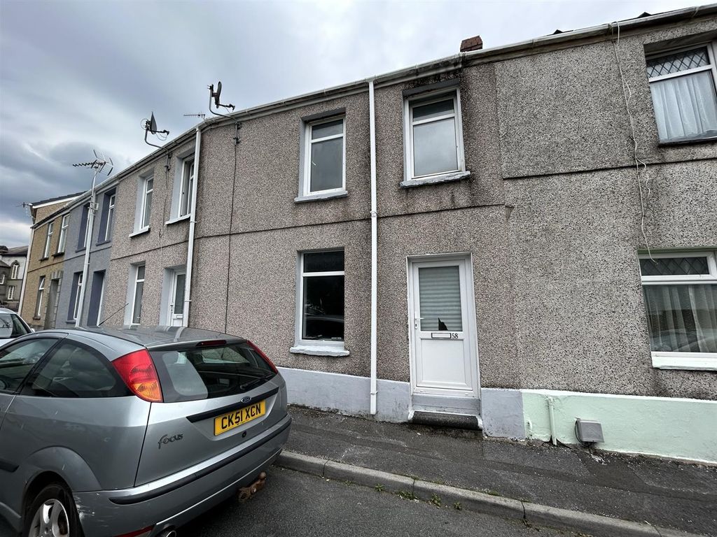 1 bed terraced house for sale in Wern Road, Llanelli SA15, £79,995