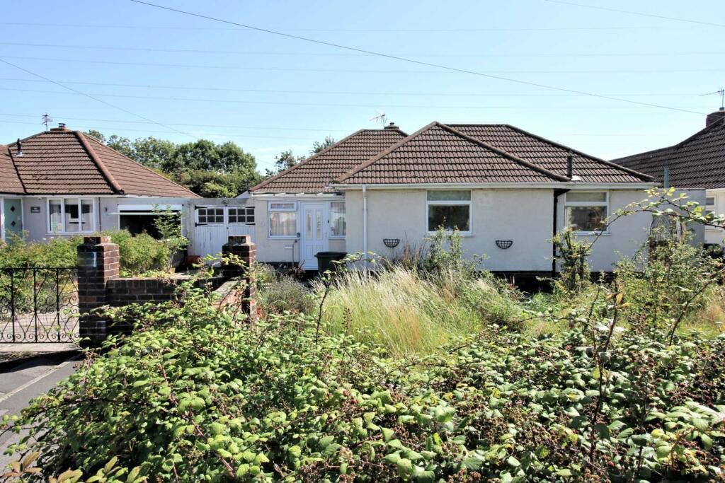 2 bed bungalow for sale in Fernlea Road, Weston-Super-Mare BS22, £235,000
