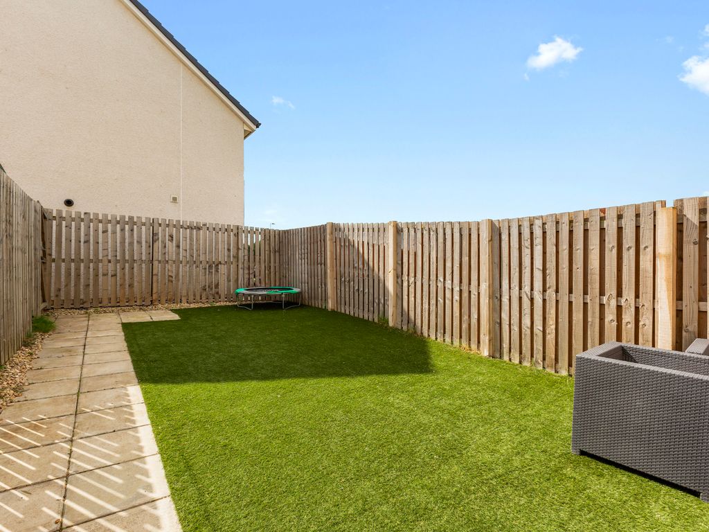 3 bed terraced house for sale in 48 Eskfield View, Wallyford, Musselburgh EH21, £255,000