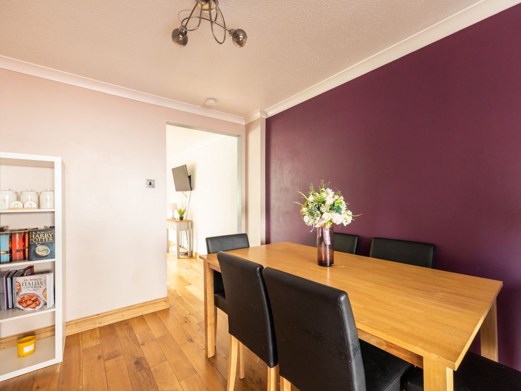 4 bed property for sale in 33 Backdean Road, Danderhall EH22, £240,000