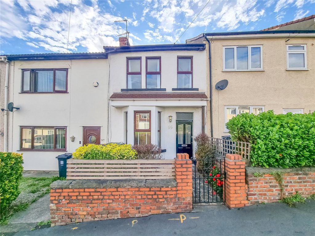 2 bed terraced house for sale in Downend Road, Kingswood, Bristol BS15, £280,000