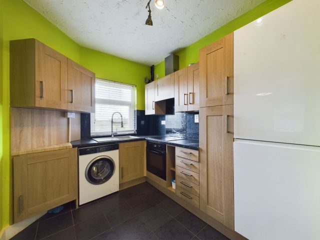 1 bed flat for sale in Grosvenor Gardens, Kingsthorpe, Northampton NN2, £95,000