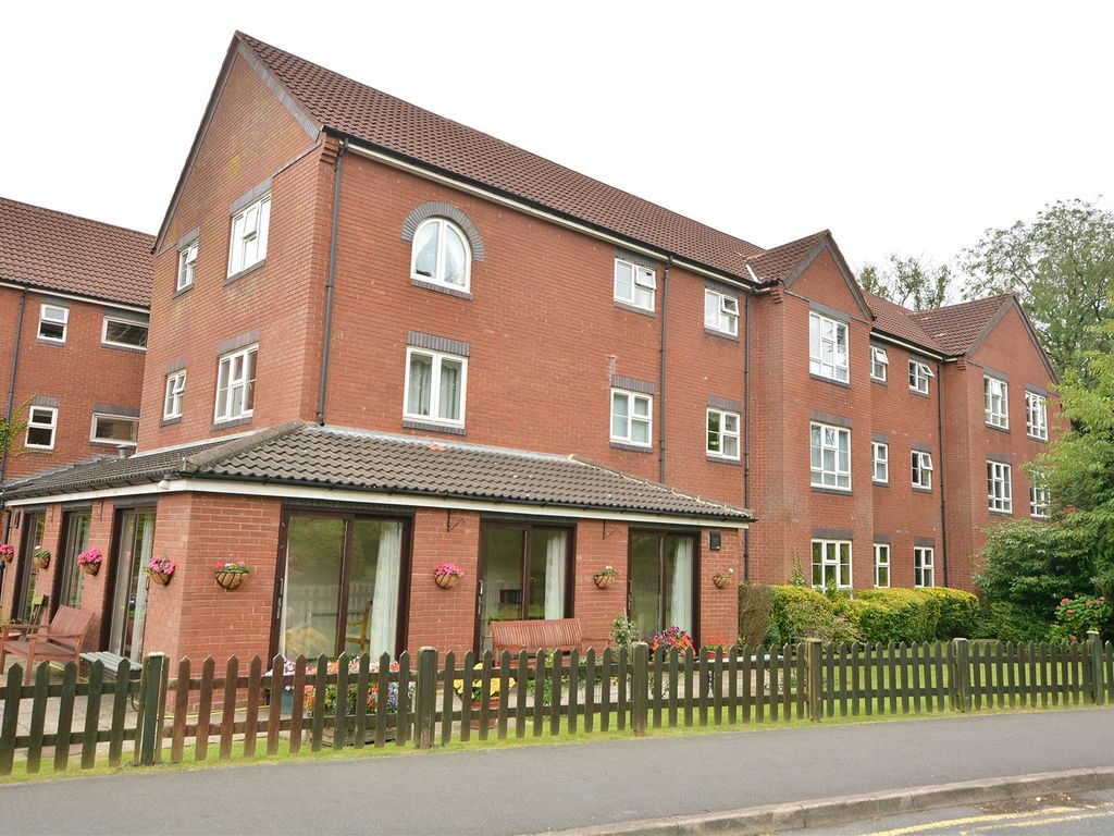 1 bed flat for sale in Flat 15, The Woodlands, The Spinney, Leeds, West Yorkshire LS17, £79,950