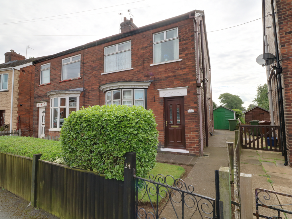 3 bed semi-detached house for sale in Avon Road, Scunthorpe DN16, £110,000