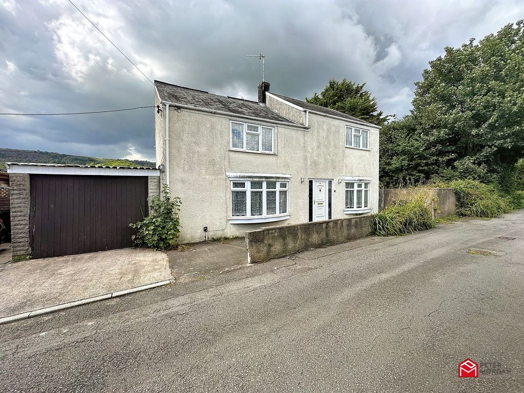 3 bed detached house for sale in Taillwyd Road, Neath Abbey, Neath, Neath Port Talbot. SA10, £300,000