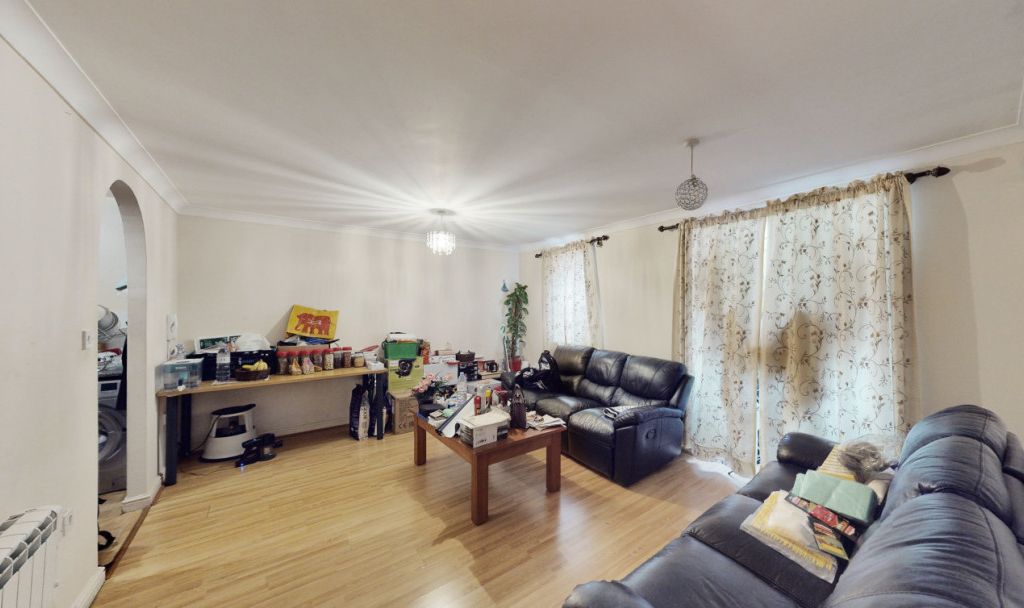 2 bed flat for sale in Cold Blow Lane, London SE14, £240,000