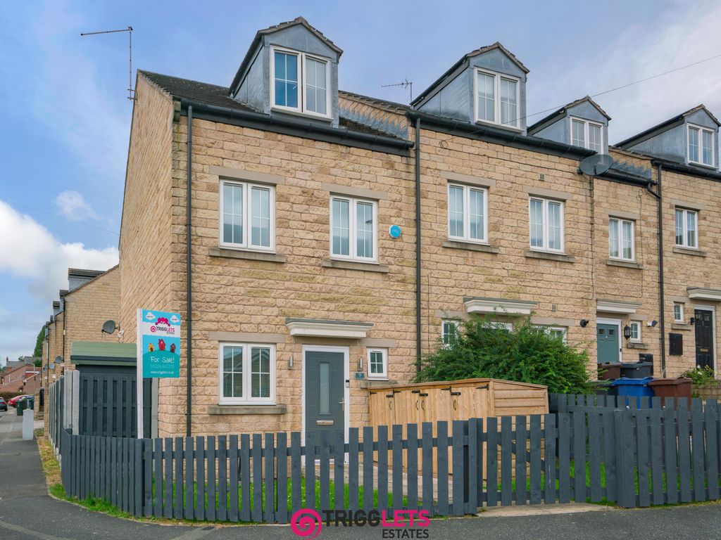 3 bed end terrace house for sale in Wentworth Road, Jump, Barnsley S74, £179,995