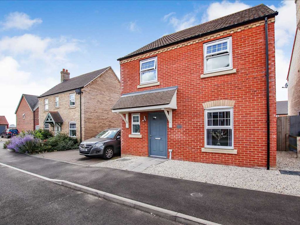 4 bed detached house for sale in David Todd Way, Bardney, Lincoln LN3, £300,000