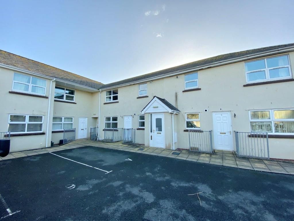 1 bed flat for sale in Albion Court, Castor Road, Brixham TQ5, £112,500