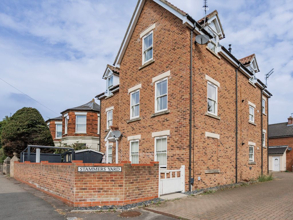 2 bed flat for sale in Stammers Yard, Dereham NR20, £150,000