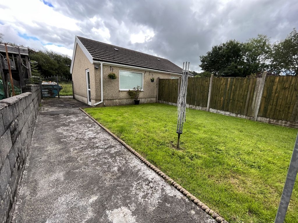 3 bed semi-detached house for sale in Heol Y Gors, Cwmgors, Ammanford, Carmarthenshire. SA18, £199,950