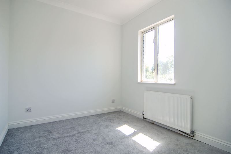 1 bed flat for sale in Birmingham Road, Wylde Green, Sutton Coldfield B72, £115,000