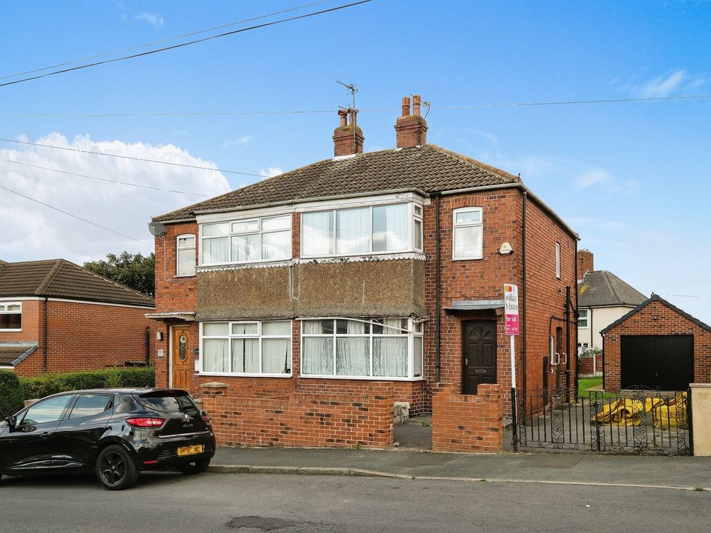 3 bed semi-detached house for sale in Wilfred Avenue, Halton, Leeds LS15, £180,000