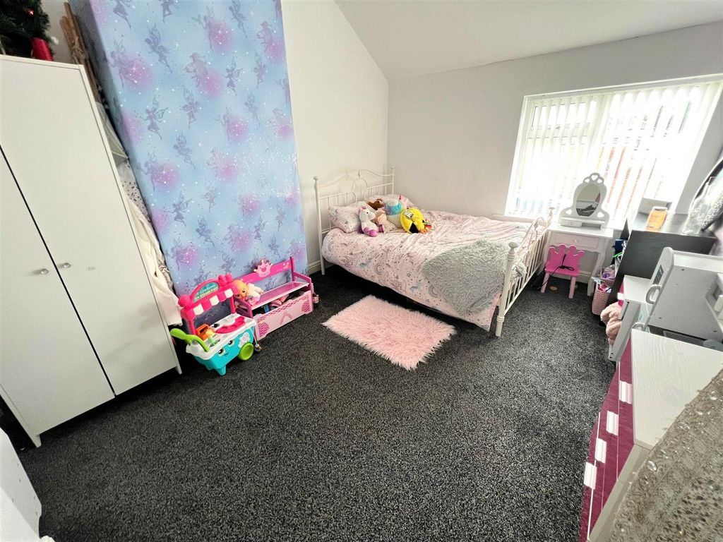 3 bed terraced house for sale in East View, Easington Colliery, Peterlee SR8, £79,999
