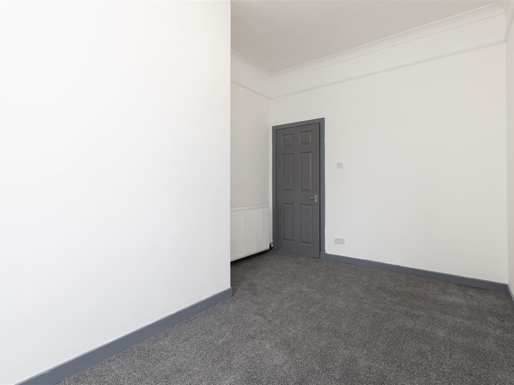1 bed flat for sale in Victoria Street, Perth PH2, £65,000