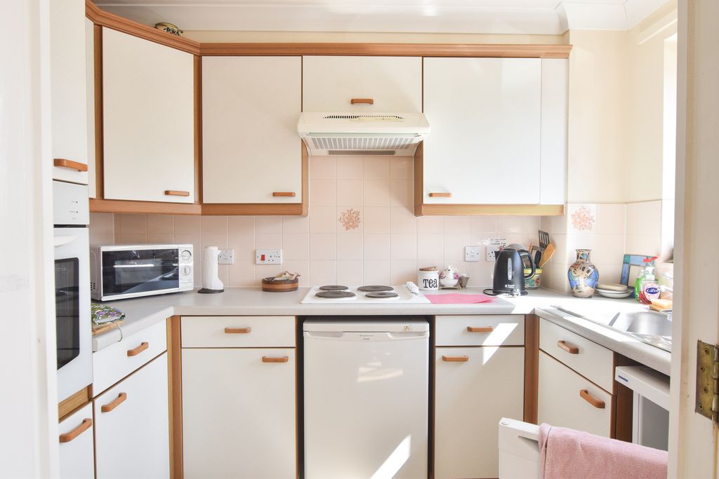 1 bed flat for sale in Railway Street, Braintree CM7, £90,000