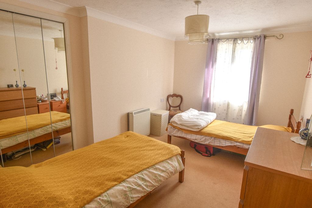 1 bed flat for sale in Railway Street, Braintree CM7, £90,000