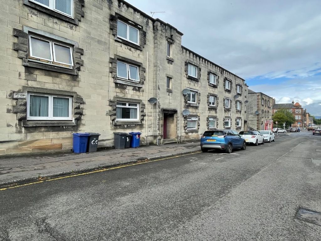 2 bed flat for sale in 6, William Street, Johnstone PA58Ds PA5, £47,000