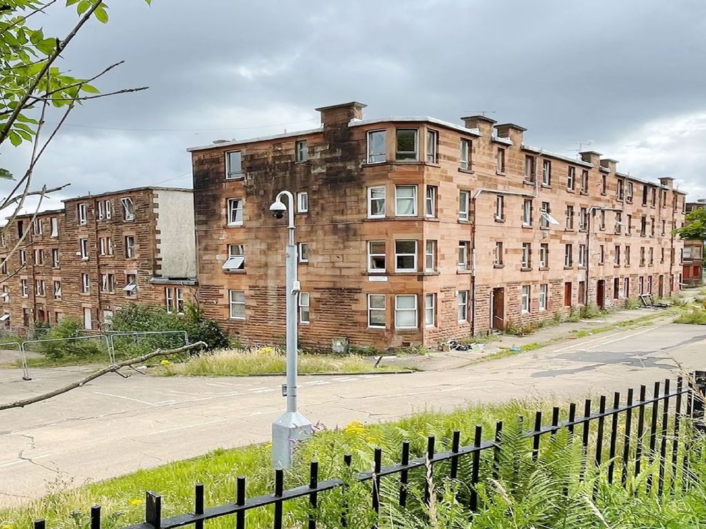 1 bed flat for sale in 4, Clune Park Street, Flat 0-1, Port Glasgow PA145Rf PA14, £8,000