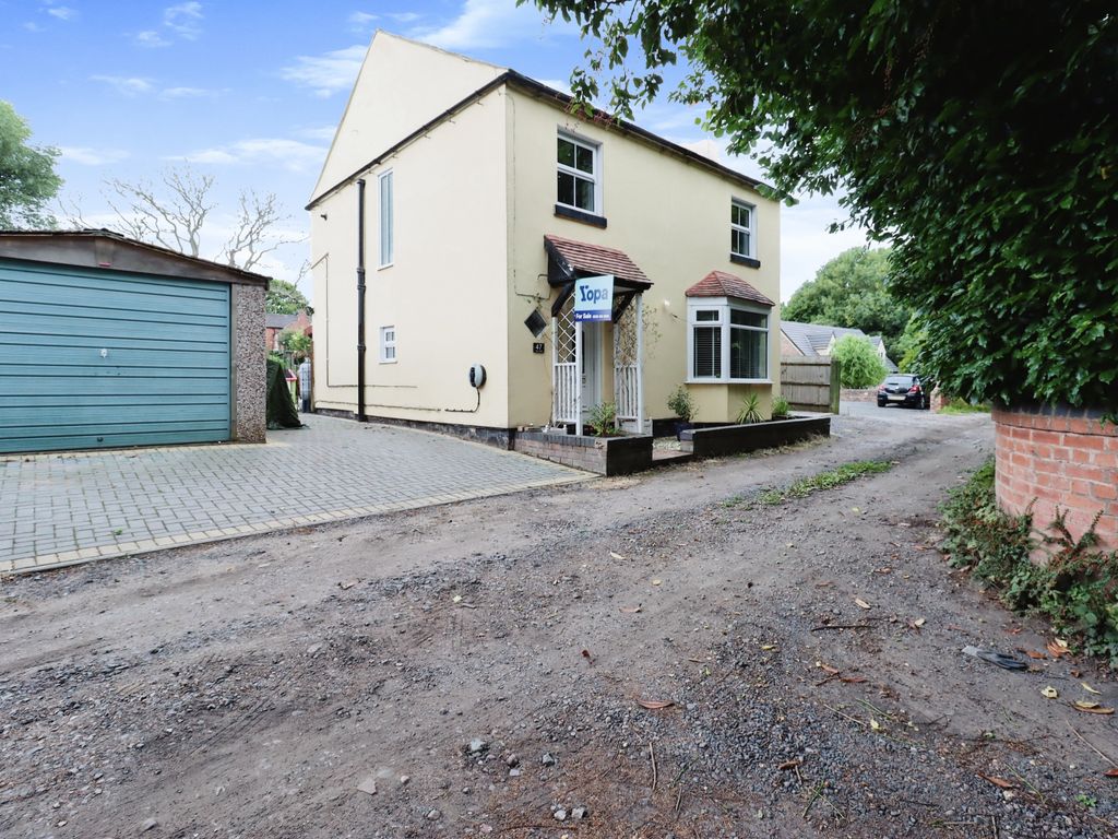 3 bed detached house for sale in Hadley Park Road, Leegomery, Telford TF1, £320,000