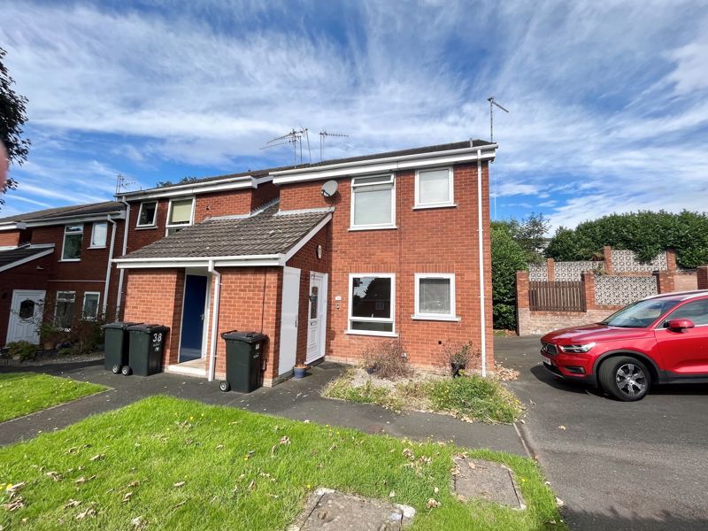 1 bed flat for sale in Bisell Way, Brierley Hill DY5, £60,000
