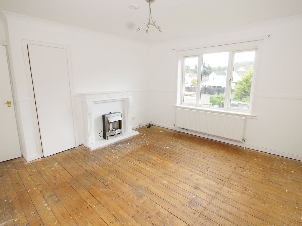 1 bed flat for sale in Gaitskell Avenue, Levenvale G83, £55,000