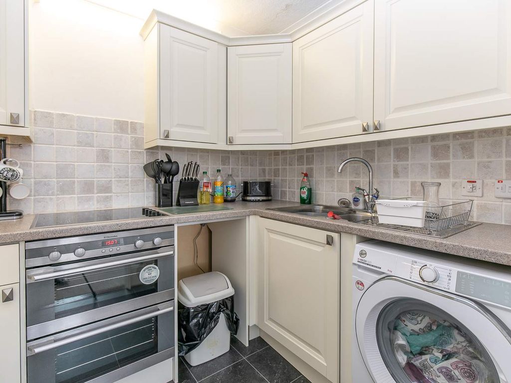 2 bed flat for sale in 212 Queens Court, Ramsey IM9, £140,000