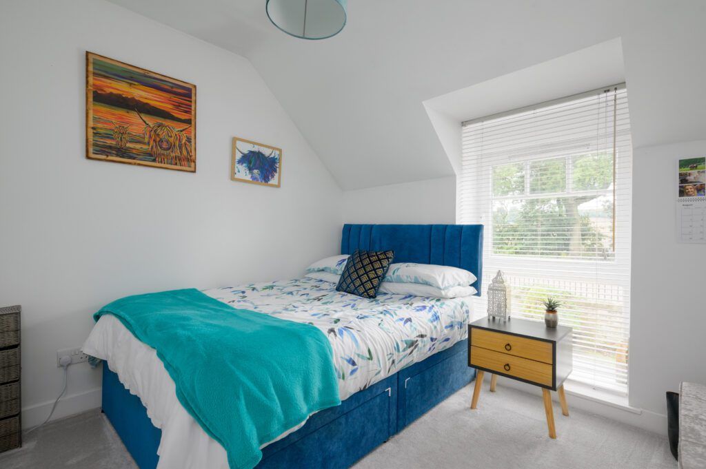 2 bed flat for sale in The Beech Tree, Bridgend EH49, £190,000