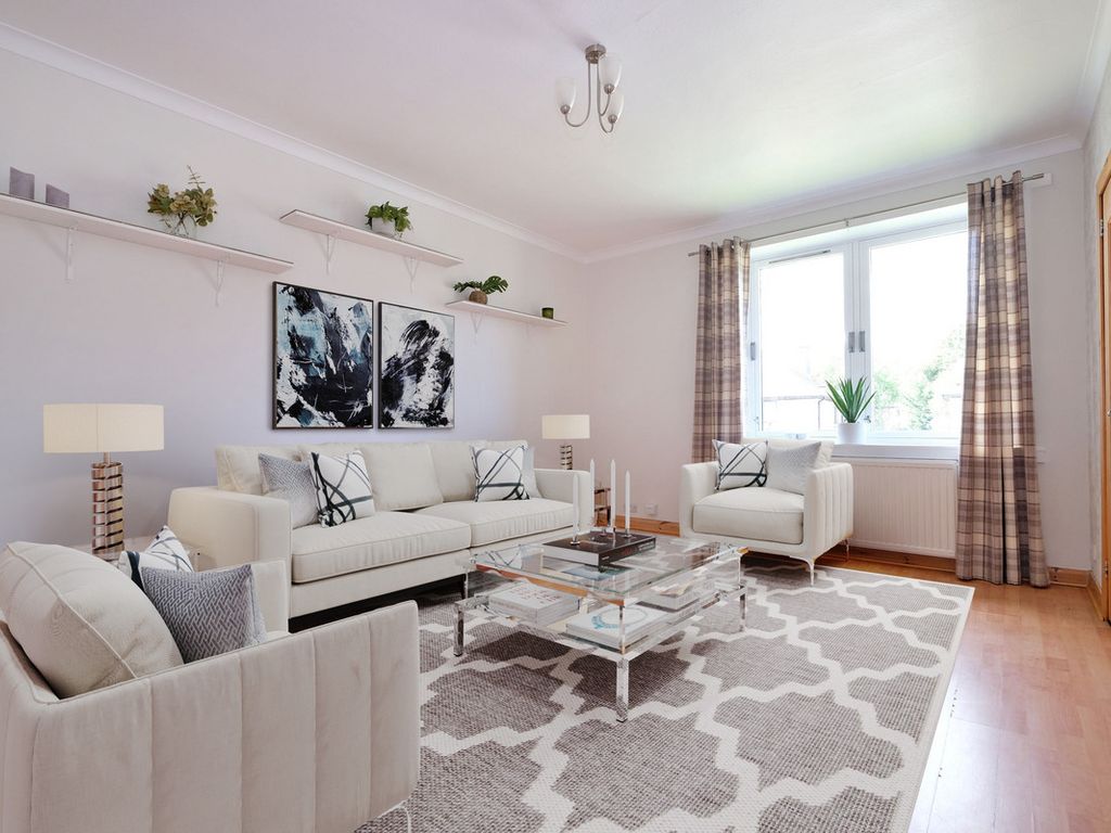 2 bed flat for sale in Ruthrieston Circle, Aberdeen AB10, £90,000