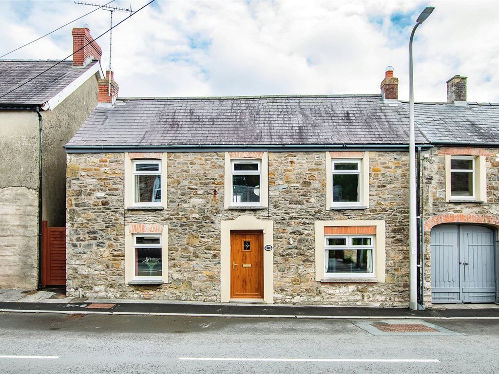 4 bed detached house for sale in High Street, St Clears, Carmarthen SA33, £285,000