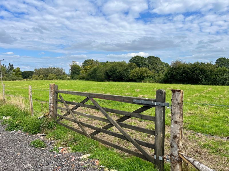 Land for sale in Kings Lane, Coldwaltham, Pulborough RH20, £85,000