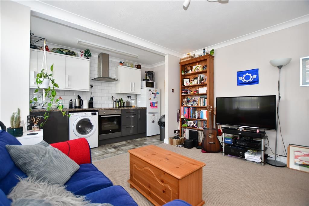 1 bed flat for sale in Broadway, Sandown, Isle Of Wight PO36, £95,000