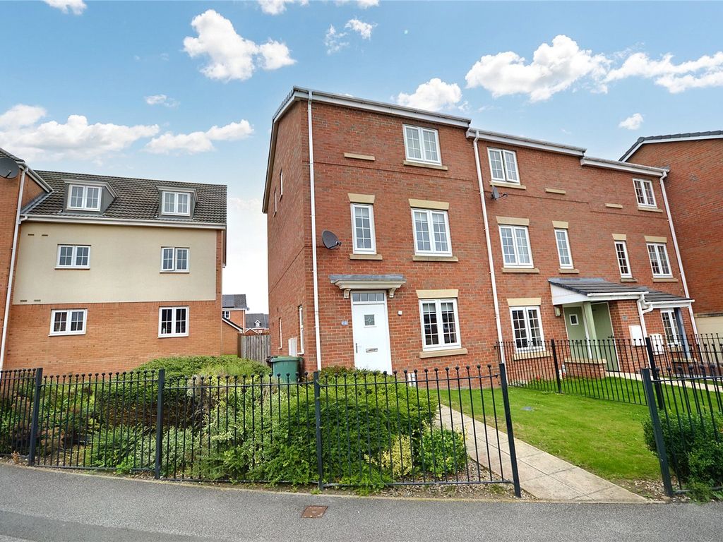 3 bed terraced house for sale in New Forest Way, Middleton, Leeds LS10, £245,000