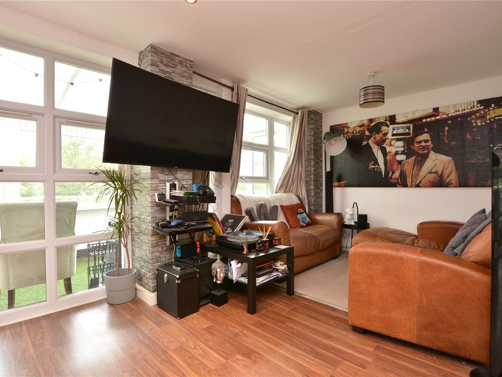 2 bed flat for sale in Apartment 3, Spinners Wharf, Dockfield Terrace, Shipley, West Yorkshire BD17, £149,950