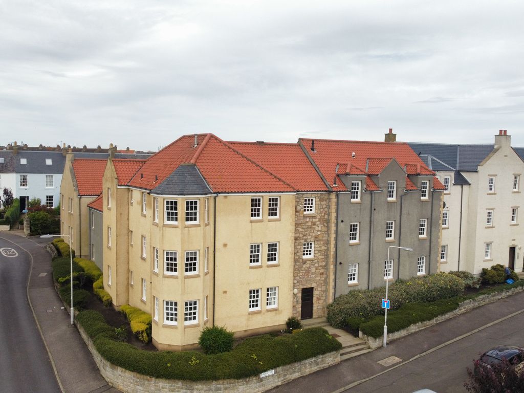 2 bed flat for sale in Chalmers Brae, Anstruther KY10, £185,000